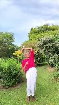 Qi Gong - A movement to soothe the heart and balance summer energy #qigong