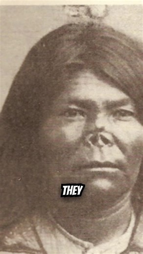 The Story Behind The Apache Photo Native American Native Americans Native American History History of Native Americans Native American Warriors Native American Tribes Native American Nations Native American Culture Native American Heritage Indigenous History First Nations of America #nativeamericans #nativeamericanhistory #nativeamericanheritage #nativeamericanpride #rezlife