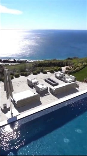 Luxury Home Tours | Grand Interiors