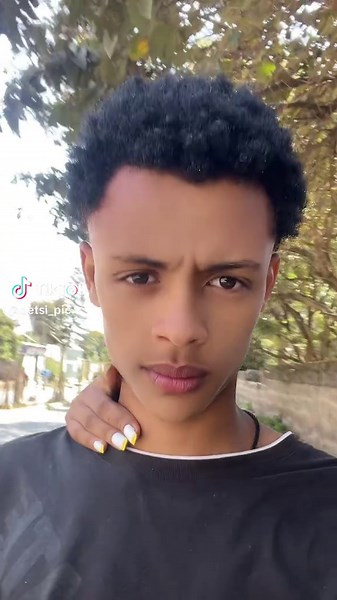 እስቲ ሰብስክራይብ አርጉ Betsi tube