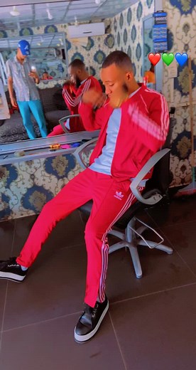 Vidéos de AL-shop 224🧢👔👖🥾 (@alcams08) avec son original - petitouste3