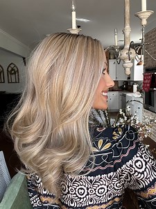 6.8K views · 44 reactions | Did you know that anytime you open your oven, you’re at risk of melting your synthetic wig?  Jenna is here to give you some tips so you can host with confidence while protecting your hair ✨ What’s your go-to kitchen hair hack? | Wigs.com | Facebook