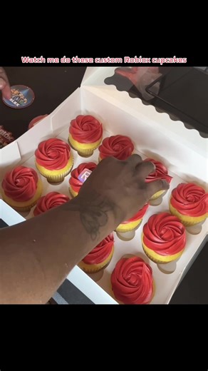 Roblox custom cupcakes 🧁❣️#roblox #cupcakes #customcupcakes #happybirthday