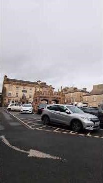 I Need new weels 😂.So noise my jaguar