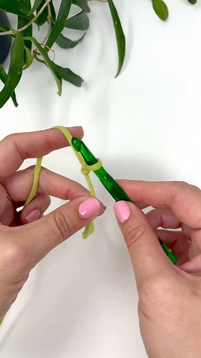 Yarnspirations on Instagram: "Have you ever started a knot this way? What's your favorite way to make a knot to get going? Yarn: @bernatyarn Maker Home Dec in Green Pea #CrochetTips #Crocheters #CrochetTutorial #CrochetPattern #Crochetstagram #YarnLove #Crocheting #CrochetInspo #Crocheting #CrochetAlLDay #Yarnspo"