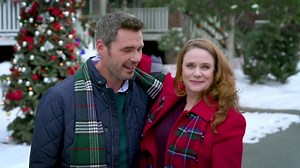 Behind the scenes with Dan Payne on the set of CHRISTMAS ON CANDY CANE LANE, premiering TONIGHT on GAC Family Network! 🎄🤶🏻🍭 | Andrea Barber