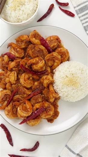 Chili Garlic Shrimp Comment "recipe" and I'll send you my recipe link! Craving something spicy? Try my easy Chili Garlic Shrimp that is so flavorful and ready in 20 mins! It's the perfect tasty weeknight dinner meal for you and the family. 🍤🔥 #SeafoodLovers #SpicyDelight | Herman at Home