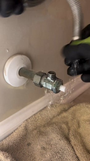 12K views · 130 reactions | Sights and sounds of an angle stop replacement  - Shoutout to our friend @plumbhero1 using Oatey Angle Stops 欄 | Oatey | Facebook