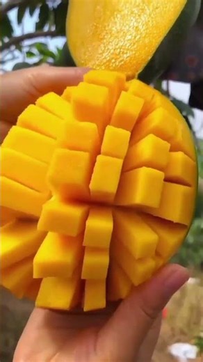 Struggling with Blurry Vision Over 55? 4 Fruits Your Eyes Will Love 👀