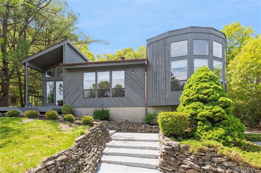 105 Nadia Ct, Port Jefferson, NY 11777 - MLS 999137 - Coldwell Banker