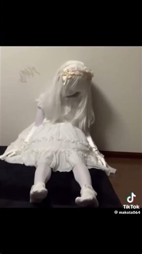 I was trapped in this mask for 12 hours I try to zip it off but I couldn't