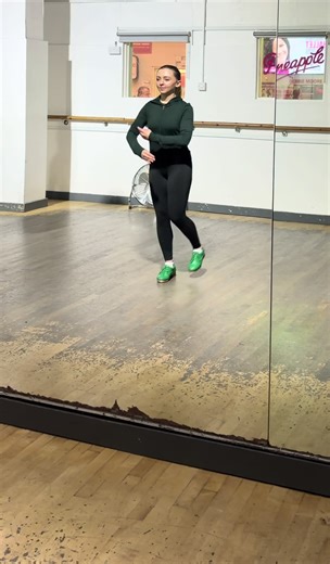 last dance of 2025! back with a fav❤️ choreo- george beet #westend #tapdance #musicaltheatre #webothreachedforthegun #chicago @Chicago the Musical | Broadway @BLOCH Dance