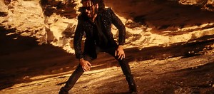 Lenny Kravitz dévoile un nouveau clip pour “Raise Vibration”