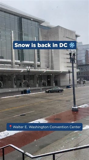 Welcome back 😍❄️ The first snow of the season hit Washington, DC this morning ☃️🌨️ However, the show must go on at the Walter E. Washington Convention Center - it is open as scheduled! 🙌 | Events DC
