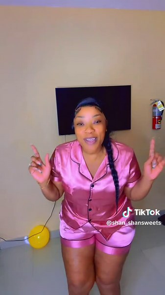 Jamaican Wedding Fun with Pregnant Bride and Bridesmaids