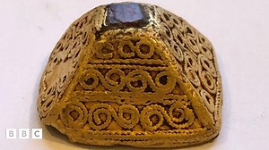 Metal detecting: Golden pyramid and other great finds