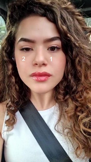 Maísa Finge Sotaque Carioca em Novo Vídeo