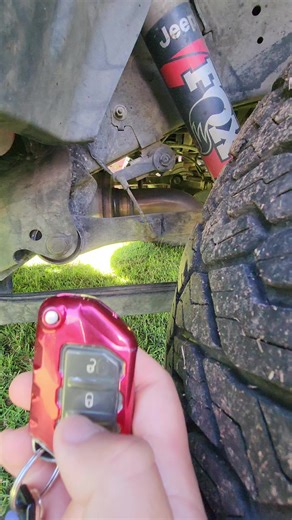 Volume Up! Magnaflow 3inch cat back exhaust, beautiful initial deep bark, not bad at all for a V6, this is a flowfx extreme outlaw cat back exhaust by Magnaflow, I do love it, but... it has that little pentastar clicking sound that is just a bit annoying, I'll give this an 7.8 out of 10. Good value for money nice bark, not the best sounding exhaust out there... #magnaflow #catbackexhaust #3inchexhaust #jeep #jeeplife