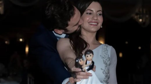 प्रियकराच्या मदतीनं पतीला संपवलं, विधवेचं सोंग घेऊन राहिली अन्...अंगावर काटा आणणारा सस्पेन्स, हा सिनेमाचा पाहाच