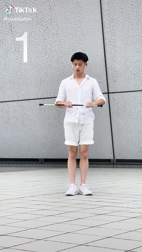 バトントワリングの基本的な回し方