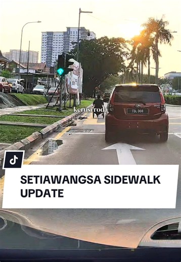 Bulan April 2026 haritu saya ada share video seorang pengguna kerusi roda elektrik yang terpaksa menggunakan jalan raya sebab keadaan sidewalk yang tak selamat. Hari ini, saya kembali ke lokasi yang sama. Alhamdulillah, kerja kerja pembaikan telah dijalankan 🤍 Terima kasih kepada semua yang prihatin, yang berkongsi, membuat laporan dan kepada pihak berkuasa yang mengambil tindakan. Inilah yang dimaksudkan dengan bekerjasama. Masyarakat melaporkan isu melalui saluran yang betul dan pihak berkuas