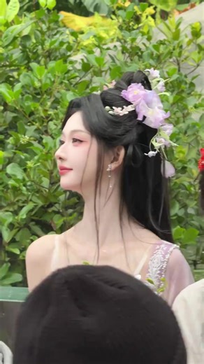 Exploring the Beauty of Shanghai's Greenhouse Garden