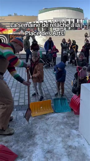 Ça vous manque déjà? La semaine de relâche à la Place des Arts tire sa révérence, mais l’effervescence de vos visites résonne encore dans nos foyers. Notre complexe s'est imposé comme une destination incontournable pour les sorties culturelles à Montréal, offrant un refuge parfait loin de la grisaille de mars. Merci d'avoir choisi nos salles et l'Esplanade pour vos découvertes en famille ou entre amis. La programmation printanière prend maintenant le relais avec une foule de nouveaux spectacles