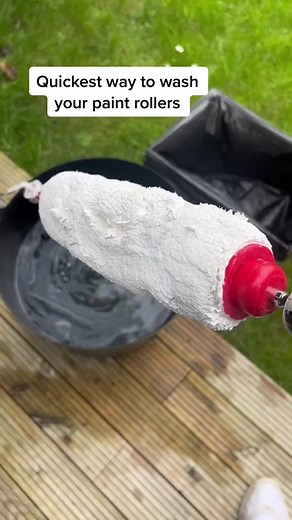 Quickest paint roller cleaning in the world #paint #paintwarrior #oddlysatisfying #asmr | Paint Warrior