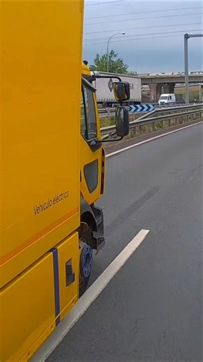 patrząc po jego boku to był by pierwszy raz