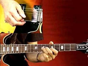 Blues Guitar Lesson - Larry Carlton - 335 Blues - Stormy Blues, Key of A: Solo