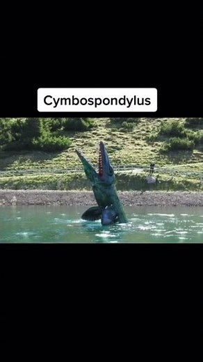 The Scariest Underwater Animatronics😳