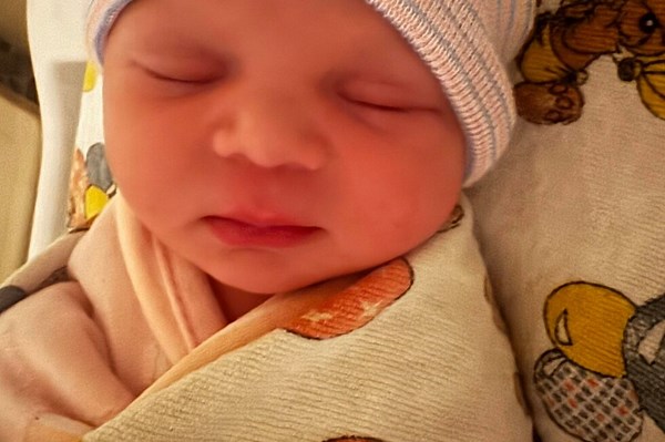 Baby on board: Paramedics help passenger give birth just before Delta flight lands