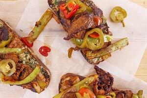 Rach has a clever tip to help you slice the steak SUPER thin for this Italian pepper steak on garlic toast. GET THE RECIPE: https://rach.tv/2IDmces | Rachael Ray Show