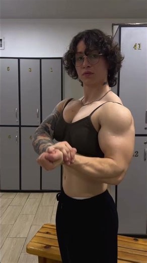 Aishat Fitness #gym #fitness #workout #glutes #legworkout #shorts #youtubeshorts #ytshorts