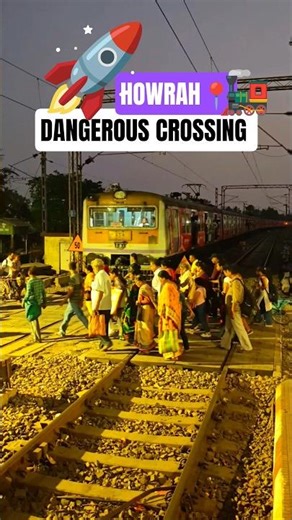 Dangerous Railgate Crossing HOWRAH📍😱 #shorts #train #railgate