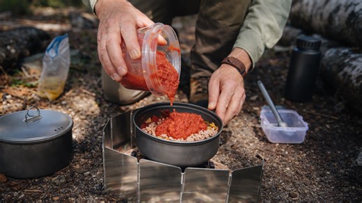 Why SilverAnt Outdoors titanium pot & pan set is ideal for hiking