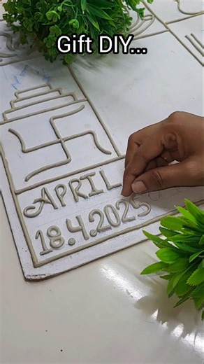 DIDI KI SHADI KA GIFT DIY HAND MADE CRAFT#trending #shortsfeed#art #lippanartwork#diy#viral short