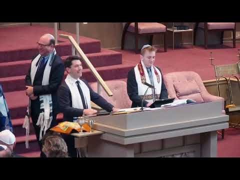 Adon Olam to "Happy" by Pharrell with Cantor Ben Ellerin and BHC's Cantorial Intern Alex Baker