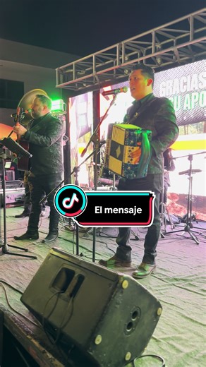 Les dejamos este tema de los 2 carnales y calibre 50 #elmensaje #codigo4 #norteñobanda @Allan 🎶 @erickpugaa