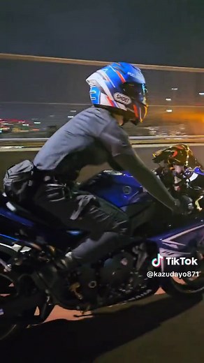 加速気持ちいい。 みんなで夜の東京走ろうや #ヤマハ音楽教室 #yamahaが美しい #YAMAHA #yzf #r1 #デメキン #クロスプレーン #東京 #bikelife#bike#instamoto#motorbike#bikestagram#bik eporn#bikelife#bikelovers#motorcycle#motor#bikerwor Id#biker#bikekingz#bikergram#bikegraphics#bikeride# bikelifestyle#biketube#motorcyclist#motorcyclife#euro peanbikers#motorcyclemafia