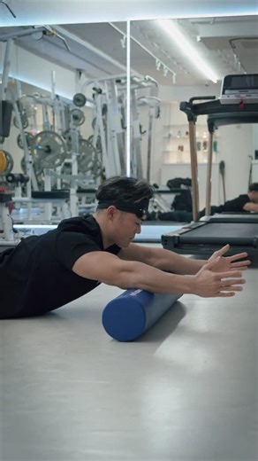 パワーチューブ on Instagram: "ベンチプレスの肩甲骨の使い方が分かるエクササイズ #パワーリフティング #トレーニング #筋トレ #パワーチューブ"