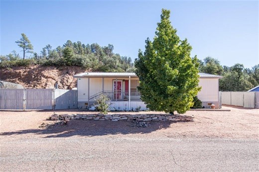 NEW LISTING: 17 S Hillside Drive Star Valley, Payson, AZ 85541 Charming 3 bedroom, 2 bath on a totally fenced lot with a two-car steel garage, covered front porch with covered patio in rear, and very nice storage shed . No HOA ! Side RV gate and parking with power. Fairly new metal roof. Know someone with real estate needs? I’d be happy to help: https://app.videobuzz.io/lead/listing/C55A4D11-8B7F-45CD-A7F6-626A3BDF1C5C/8f8726f4-35b5-11d7-9a64-00b0d0fcb9e3/f2a6afe8-cde9-47be-a513-cb4a0e74da5d Lis