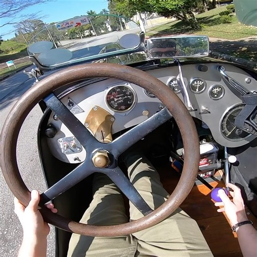 Garagem POV: Buick 1926 #garagemdobellotetv #garagemdobellote #renatobellote #curvadobellote #jornalismoautomotivo #buick #seagrave #speedster #1920s #v12 #pov #garagempov | Garagem do Bellote TV