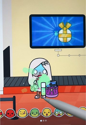 Exploring the Toca Life World with Polli Toca