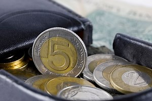 Min. edukacji B. Nowacka rozmawia: 15% podwyżki w 2025 r. Dobicie w 2026 r. do przeciętnego wynagrodzenia (7155,48 zł za 2023 r.)?