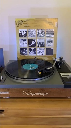 🎶📀 Deep Purple – Child in Time | 1970 Hard Rock Vinyl Masterpiece 🔥⚡ #Shorts