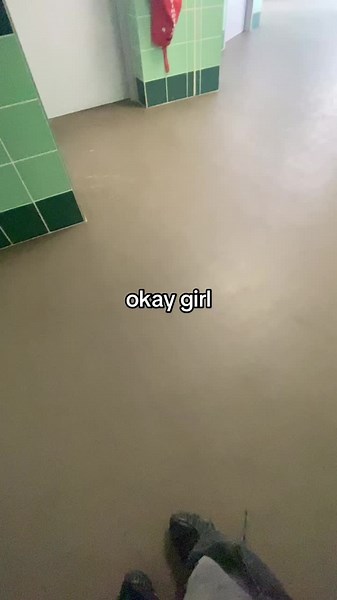 sweat/brat tour at school #fyp #charlixcx #brat