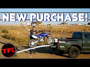 I Just Bought A Yamaha TT-R125LE — And Now I Feel Like a Russian Circus Bear On A Bike!