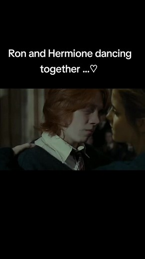 Ron and Hermione Dancing Moments in Harry Potter