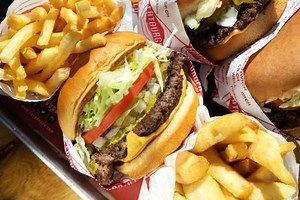 Fatburger adds pair of Las Vegas Strip locations